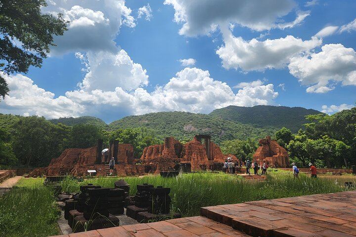 Basket Boat Ride & Lantern Making Class - Morning or Afternoon - Photo 1 of 25
