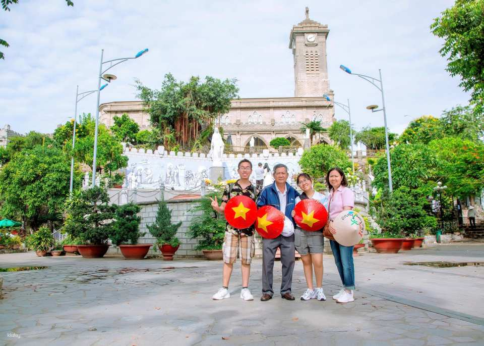 Nha Trang Private Tour 4 Days 3 Nights  – City Tour, Sunset Yacht, Vinwonders, Dalat Day Trip & Ninh Thuan Sandunes| From Viet Nam - Photo 1 of 5