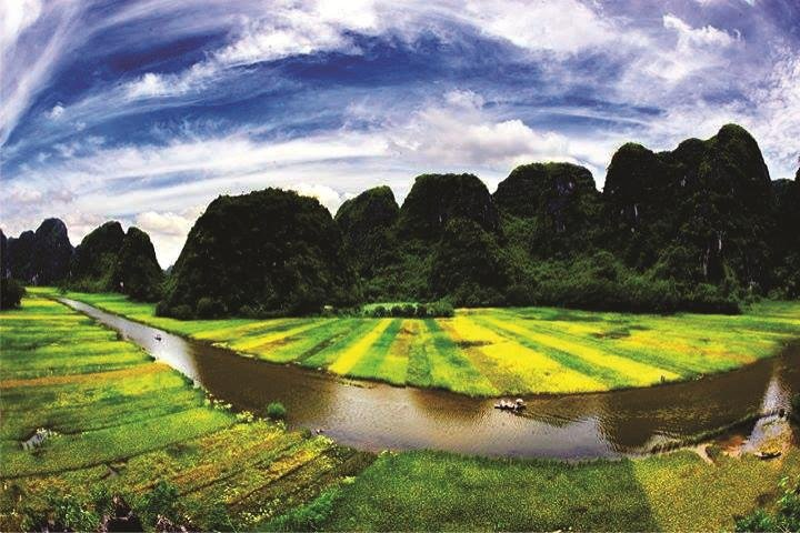Panoramic view of Tam Coc