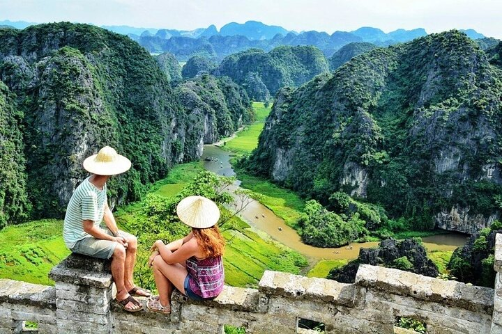 Luxury Ninh Binh Day Tour from Hanoi - Explore Hoa Lu & Trang An - Photo 1 of 9