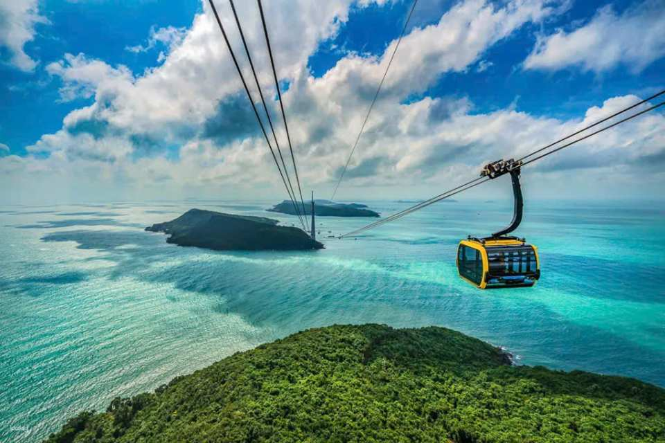 Phu Quoc 3-Island Adventure: Snorkeling, Aquatopia Water Park & Cable Car Ride - Photo 1 of 10