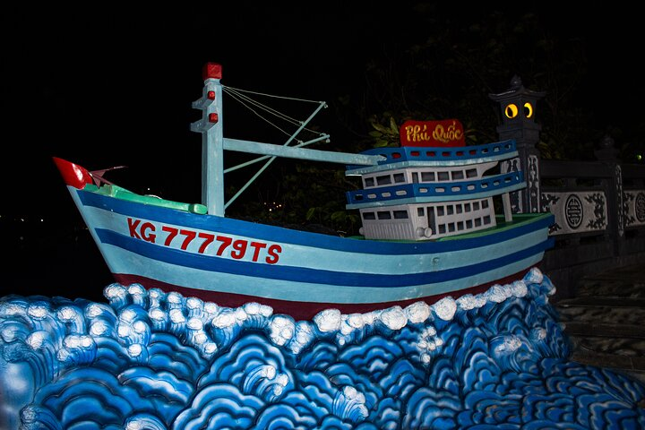 Phu Quoc Street Food Tour Eat with Locals, Drink with Locals in