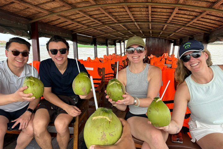 Group tour to Mekong River with Vinh Trang Pagoda & Boat Ride - Photo 1 of 23