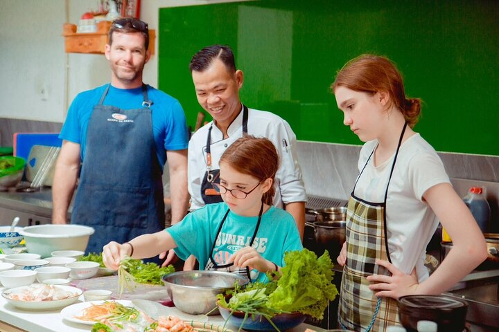 Private cooking class tour with Master Chef - Photo 1 of 24