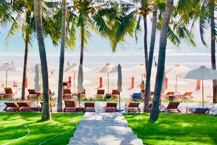 Private Day Tour to Doc Let Beach Included Lunch And Mud Bath - Photo 1 of 7