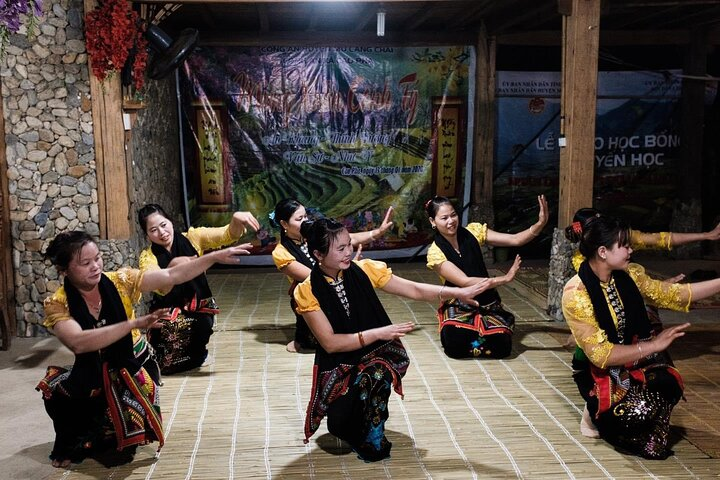 Colorful Xoe dances of Thai people;