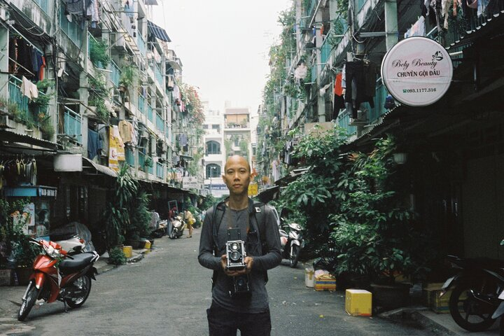 Using Medium Format film camera to discover Saigon - Photo 1 of 11