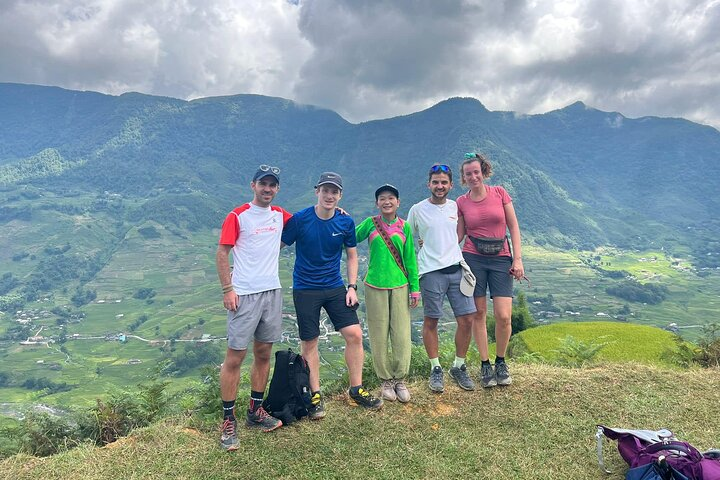 Sapa Real Experience 2 Days 1 Night at Local People House