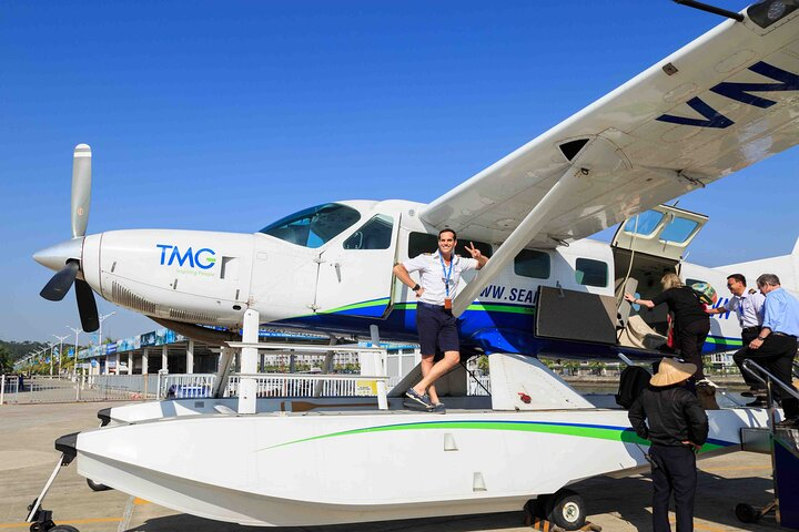Halong Bay 1 Day Tour with Scenic Seaplane & Luxury Cruise