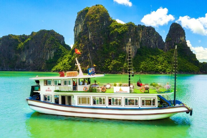 Sunlight Cruise- 1 Day Trip : Hiking, Kayaking, Caving with Meal