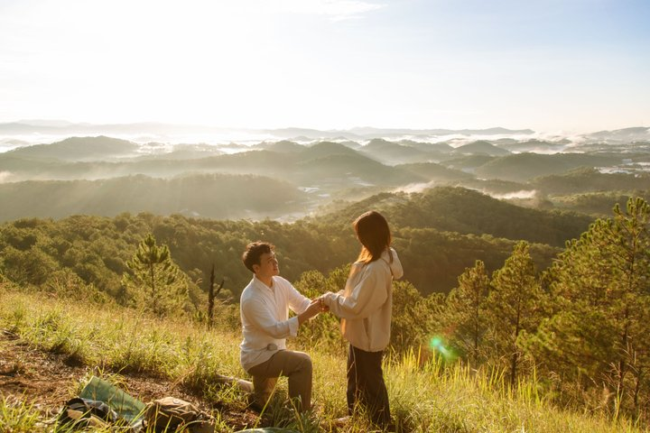 Nccdalat: Cloud Hunting Sunrise Hike, Car Pickup & Breakfast - Photo 1 of 25