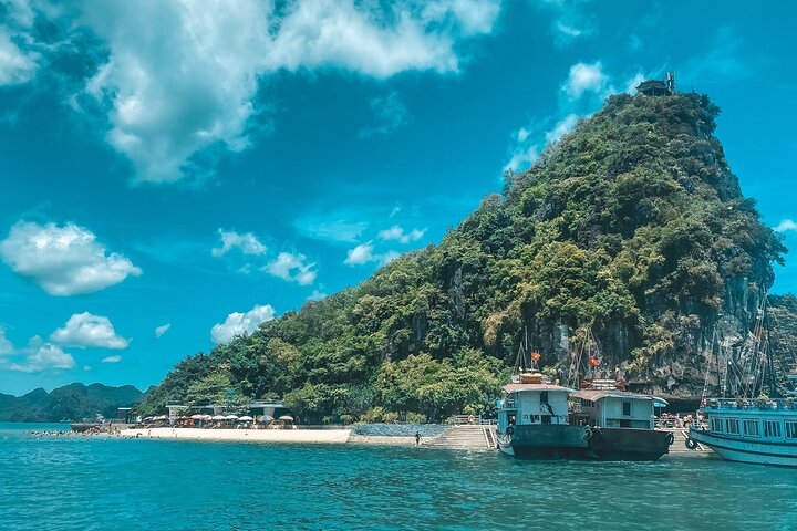 The Best Halong Bay Tours, Junk Boats & Activities 1 Day - Photo 1 of 11