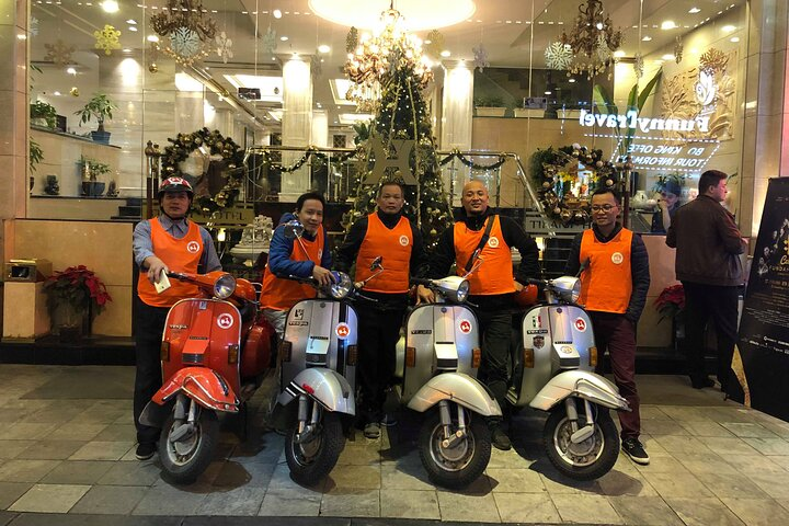 Vespa Tour HANOI BACK STREETS: FOOD+LOCAL LIFE+CULTURE FUN in