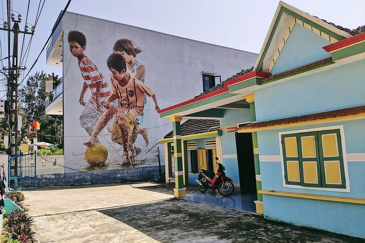 Tam Thanh Mural Village