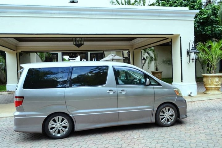 Livingstone Hotels-Airport Transfers  - Photo 1 of 10
