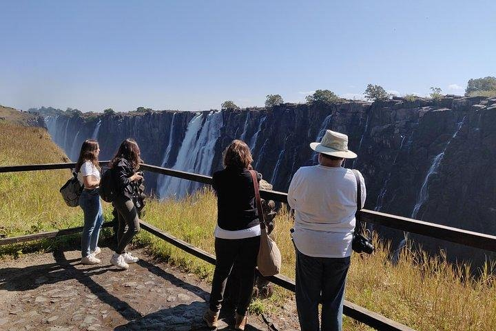 Guided tour of the falls Zambia & Zimbabwe