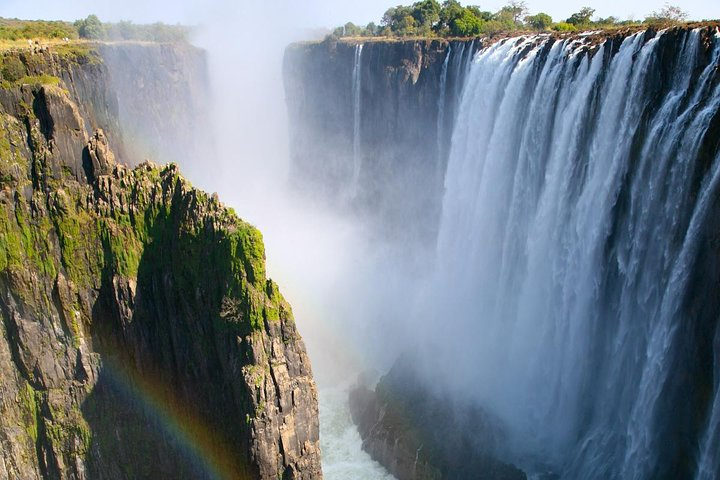 Guided Tour of the Victoria Falls - Photo 1 of 6