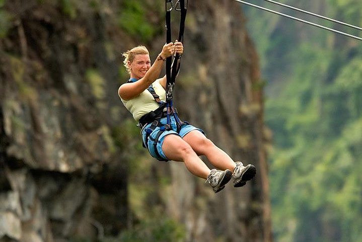 Zipline - Victoria Falls - Photo 1 of 7